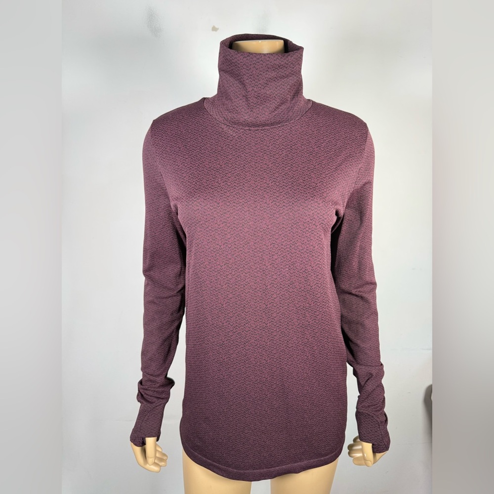 Athleta Women’s Size Large Nylon/Spandex Flurry Peak Turtleneck Top
